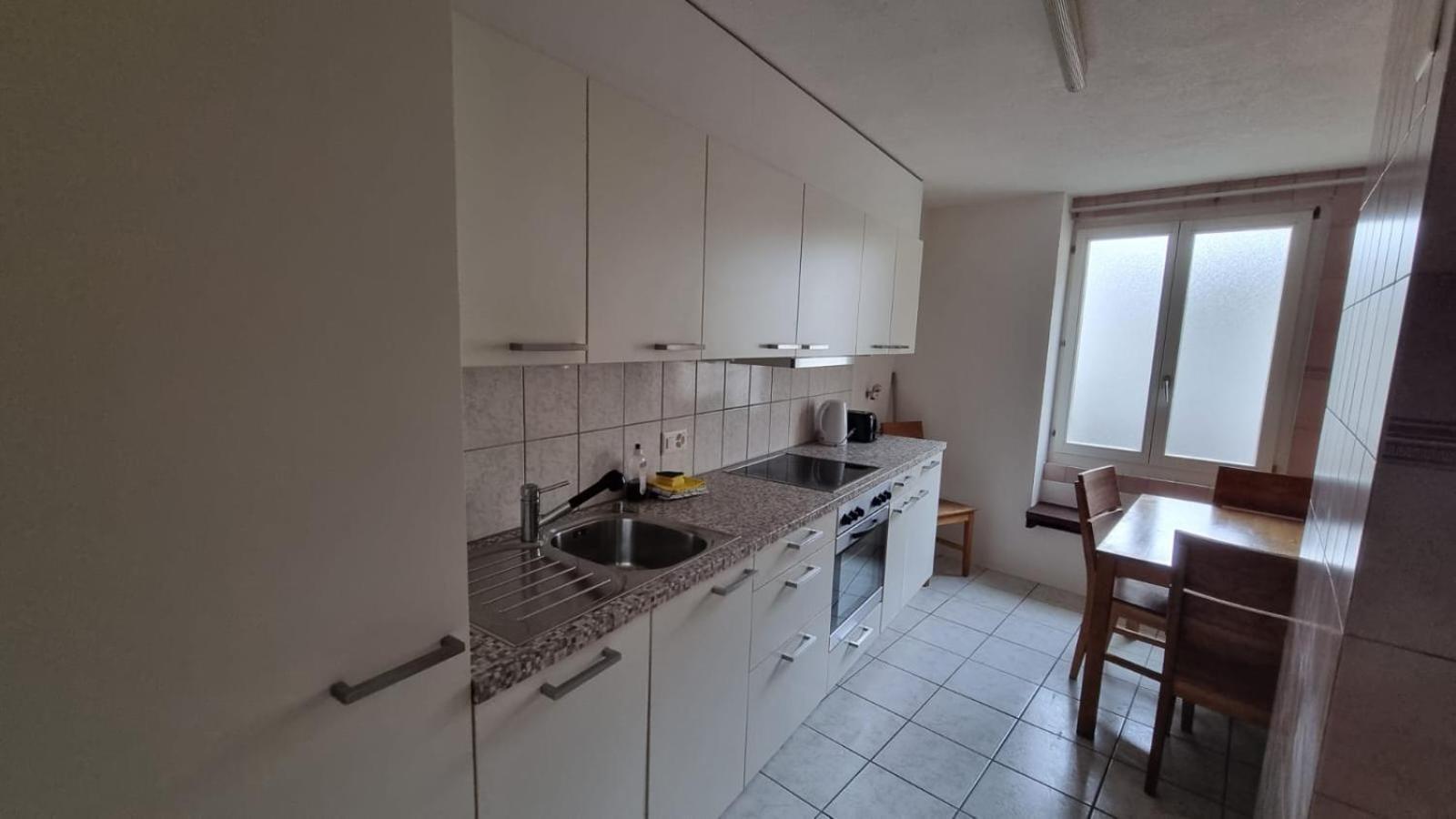 Апартаменты Cosy Studio 5 Mins Walking From Interlaken West Экстерьер фото
